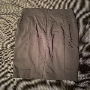 BASIC BLACK FITTED PENCIL SKIRT